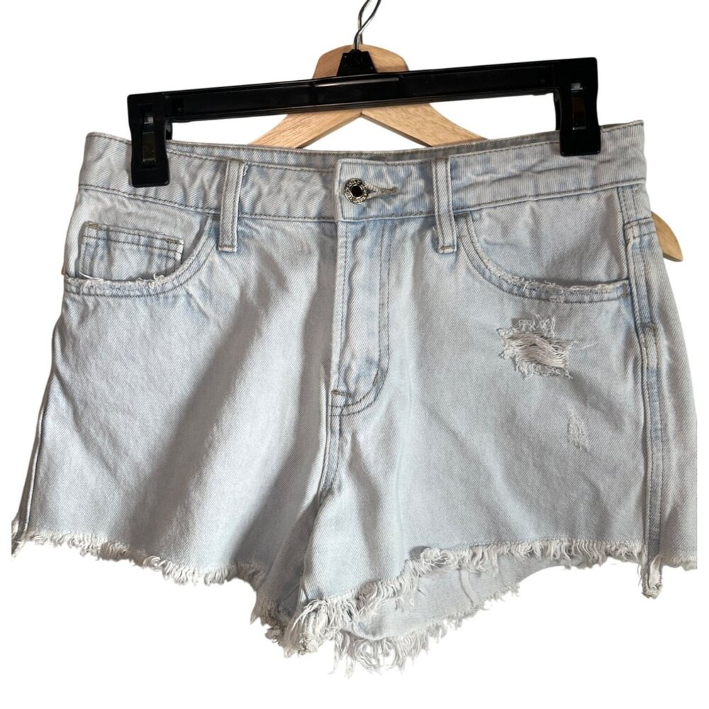 Vervet junior’s Light Wash Distressed Denim Shorts With Frayed Hem